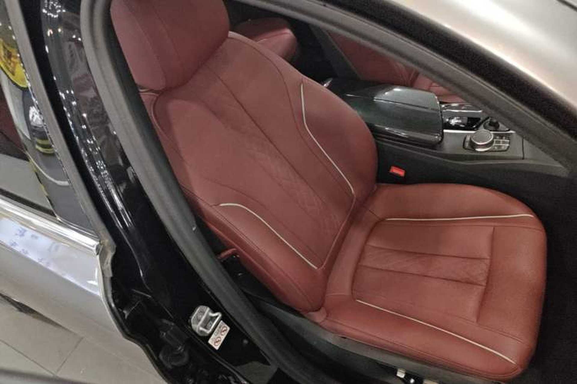 Used BMW 5 Series 2023 530Li Leading Model M Sport Package Right Front Seat
