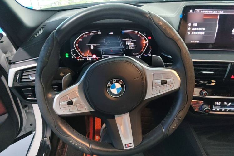 Used BMW 5 Series 2023 530Li Luxury Edition M Sport Package Steering Wheel
