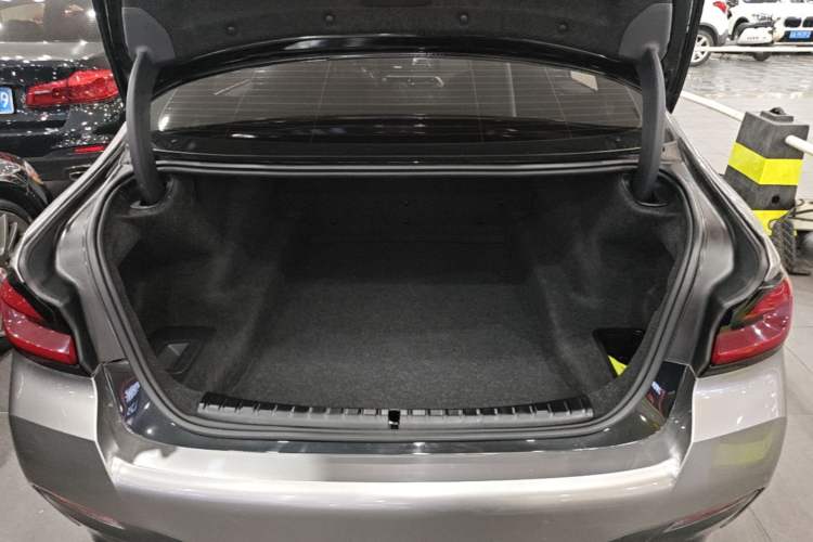 Used BMW 5 Series 2023 530Li Leading Model M Sport Package Trunk