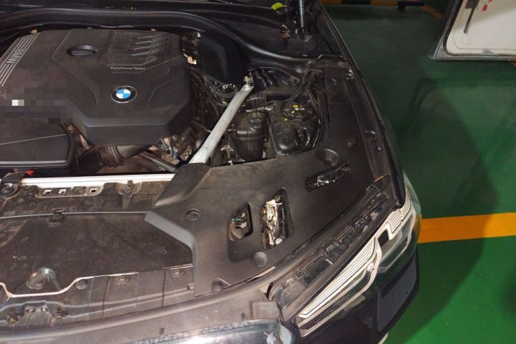 Used BMW 5 Series 2023 530Li Luxury Edition M Sport Package Engine Bay Left