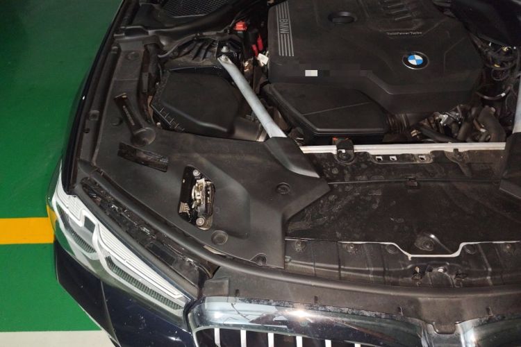 Used BMW 5 Series 2023 530Li Luxury Edition M Sport Package Engine Bay Right
