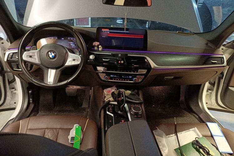 Used BMW 5 Series 2023 530Li Leading Model M Sport Package Center Console