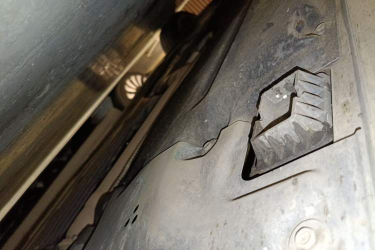 Used BMW 5 Series 2023 530Li Leading Model M Sport Package Chassis Front Right