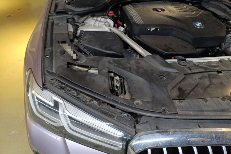 Used BMW 5 Series 2023 530Li Leading Model M Sport Package Engine Bay Right
