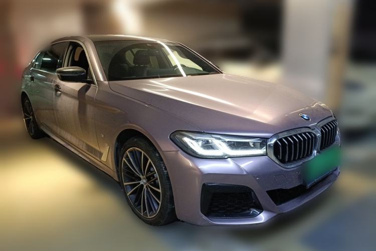 Used BMW 5 Series 2023 530Li Leading Model M Sport Package Front Right 45 Deg