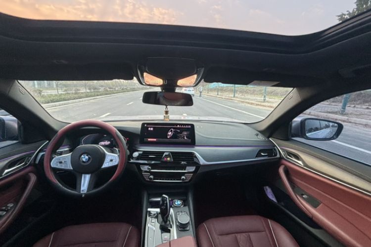 Used BMW 5 Series 2023 530Li Leading Model M Sport Package Interior 1