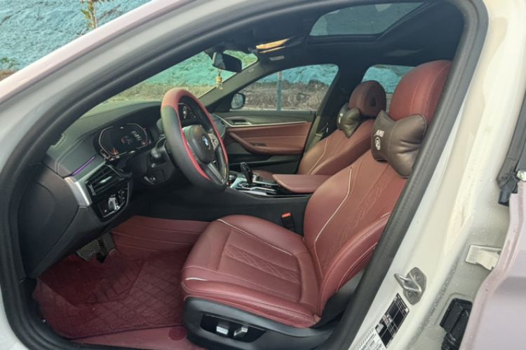 Used BMW 5 Series 2023 530Li Leading Model M Sport Package Interior 5