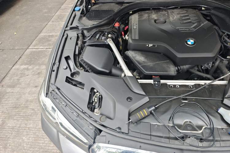 Used BMW 5 Series 2023 530Li Leading Model M Sport Package Engine Bay Right
