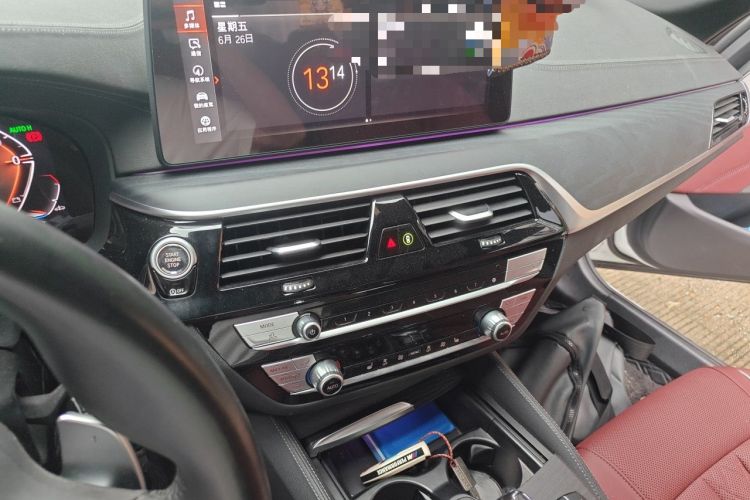 Used BMW 5 Series 2023 530Li Leading Model M Sport Package Audio And AC Panel