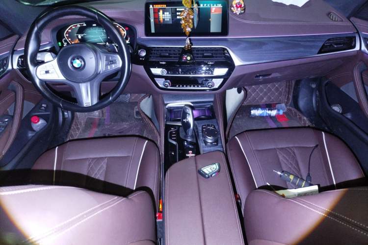 Used BMW 5 Series 2023 530Li Leading Model M Sport Package Audio And AC Panel