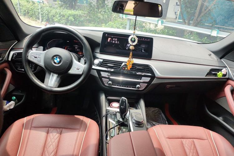 Used BMW 5 Series 2023 530Li Leading Model M Sport Package Center Console