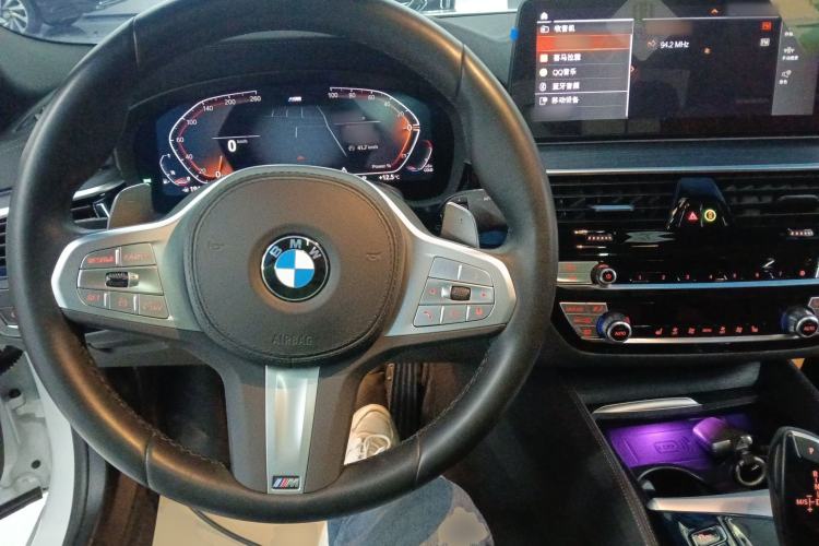 Used BMW 5 Series 2023 530Li Leading Model M Sport Package Center Console