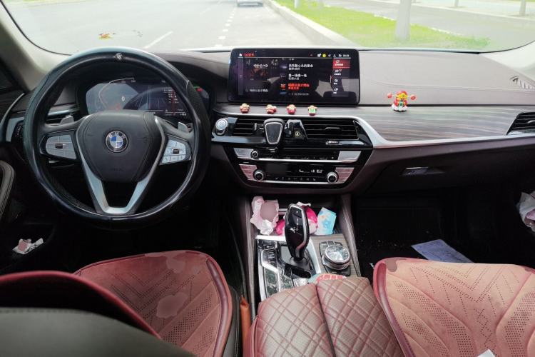 Used BMW 5 Series 2023 530Li Leading Edition Luxury Package Center Console