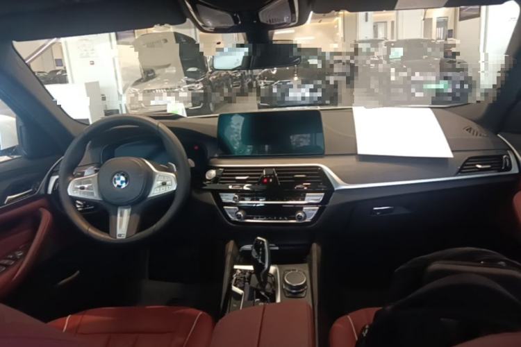 Used BMW 5 Series 2023 530Li xDrive M Sport Package Center Console