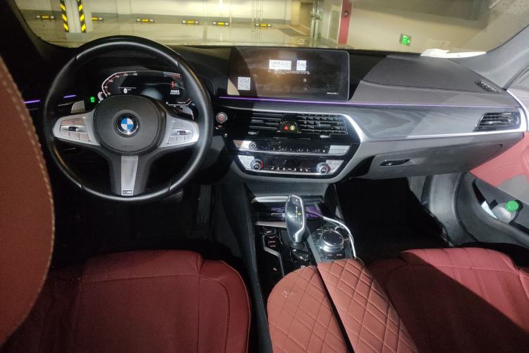 Used BMW 5 Series 2023 530Li Leading Model M Sport Package Center Console