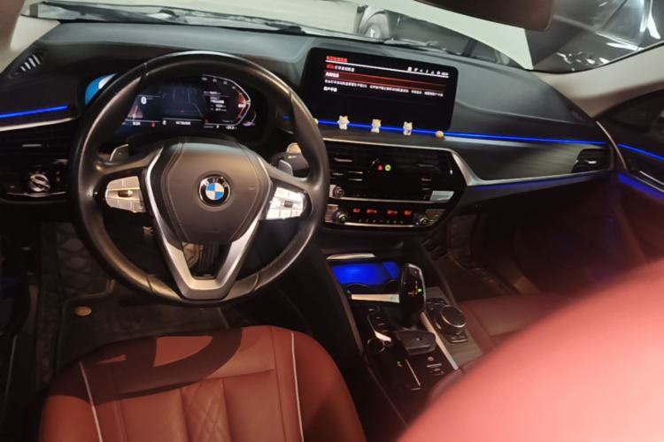 Used BMW 5 Series 2023 530Li Leading Edition Luxury Package Center Console