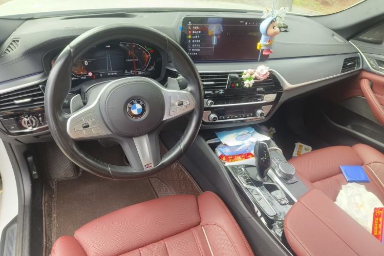 Used BMW 5 Series 2023 530Li Luxury Edition M Sport Package Center Console