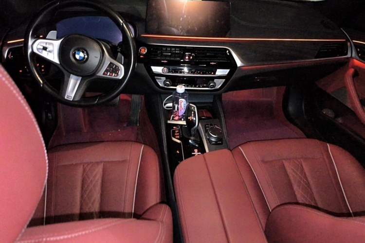 Used BMW 5 Series 2023 530Li Leading Model M Sport Package Center Console