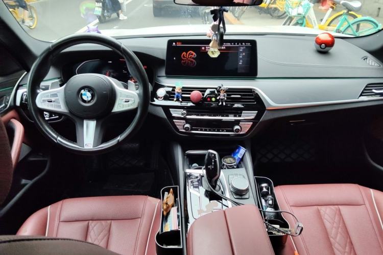 Used BMW 5 Series 2023 530Li Leading Model M Sport Package Center Console