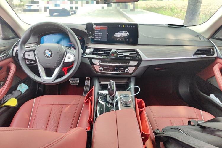 Used BMW 5 Series 2023 530Li Leading Edition Luxury Package Center Console