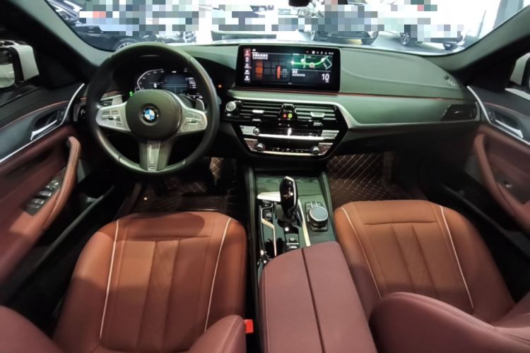 Used BMW 5 Series 2023 Restyled 530Li Leading Edition M Sport Package Center Console