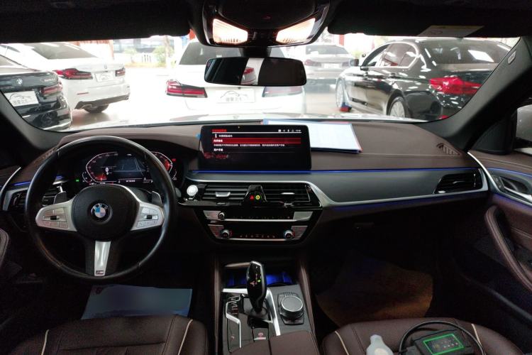Used BMW 5 Series 2023 530Li Leading Model M Sport Package Center Console