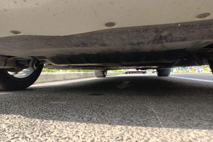 Used BMW 5 Series 2023 530Li Leading Model M Sport Package Chassis Front