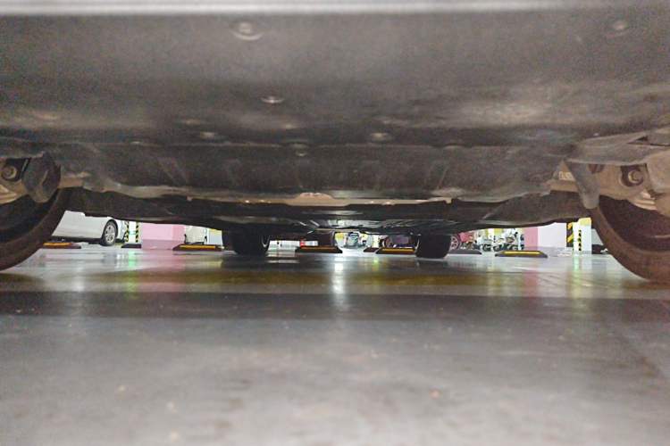 Used BMW 5 Series 2023 530Li Luxury Edition M Sport Package Chassis Front