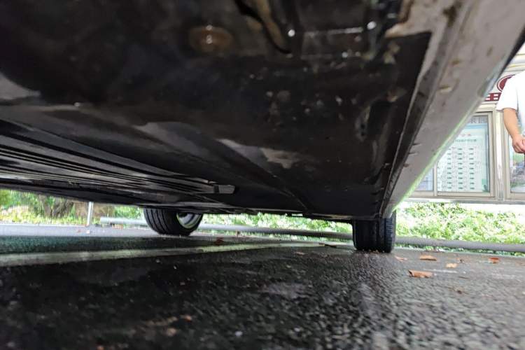 Used BMW 5 Series 2023 530Li Leading Model M Sport Package Chassis Front Left