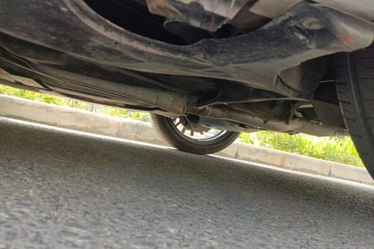 Used BMW 5 Series 2023 530Li Leading Model M Sport Package Chassis Front Left