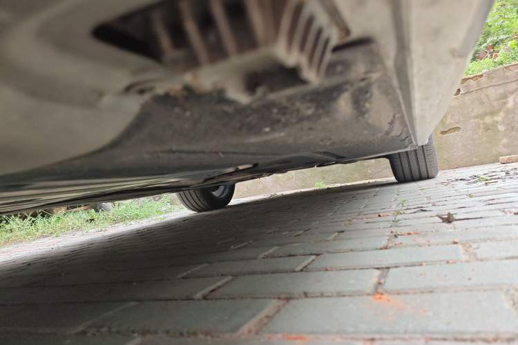 Used BMW 5 Series 2023 530Li Leading Model M Sport Package Chassis Front Left