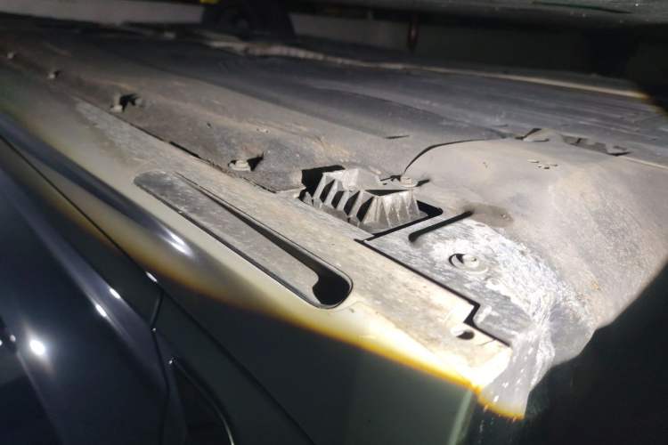 Used BMW 5 Series 2023 530Li Luxury Edition M Sport Package Chassis Front Left