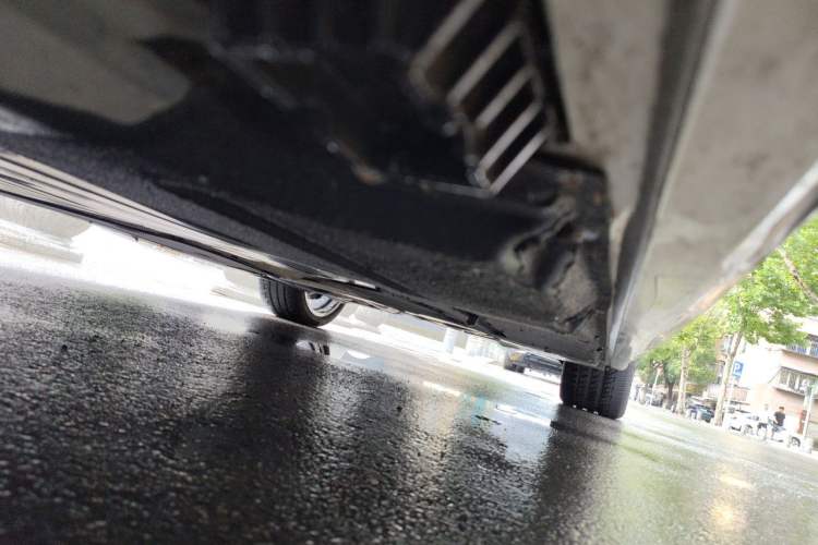 Used BMW 5 Series 2023 530Li Leading Model M Sport Package Chassis Front Left