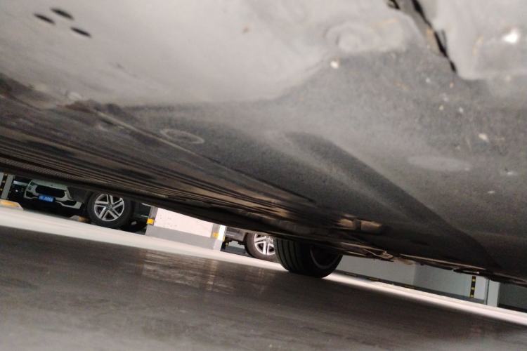 Used BMW 5 Series 2023 530Li Leading Model M Sport Package Chassis Front Left
