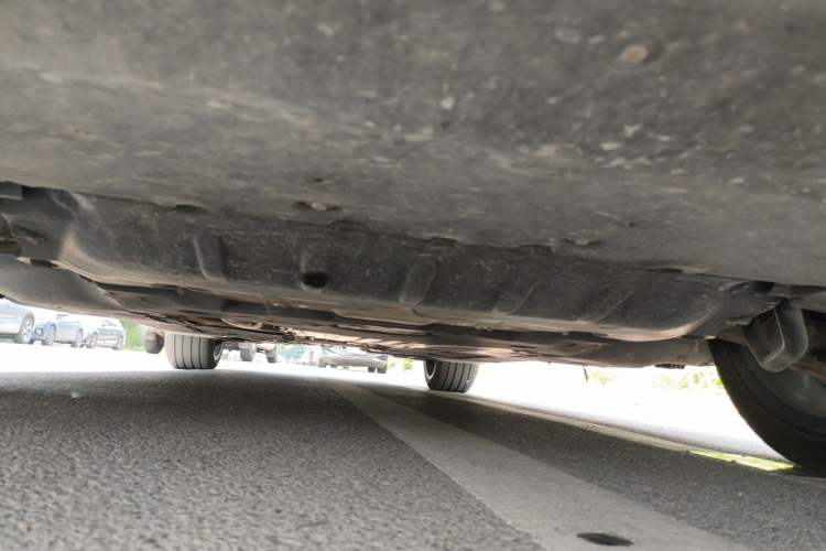 Used BMW 5 Series 2023 530Li Leading Model M Sport Package Chassis Front