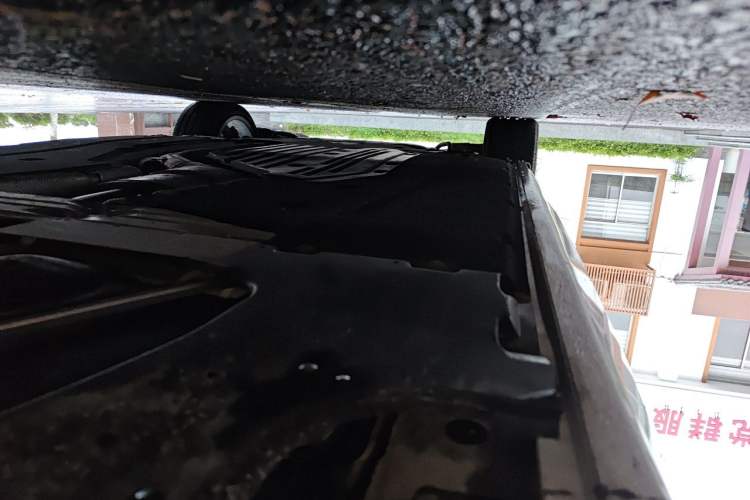 Used BMW 5 Series 2023 530Li Leading Model M Sport Package Chassis Rear Left