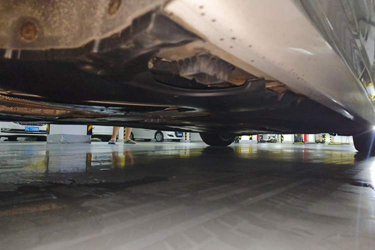 Used BMW 5 Series 2023 530Li Luxury Edition M Sport Package Chassis Rear Right