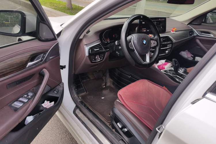 Used BMW 5 Series 2023 530Li Leading Edition Luxury Package Driver Seat
