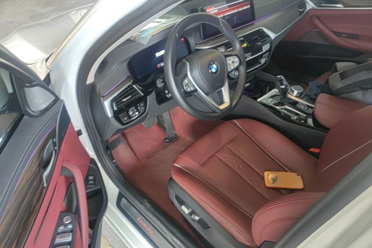 Used BMW 5 Series 2023 530Li Leading Edition Luxury Package Driver Seat