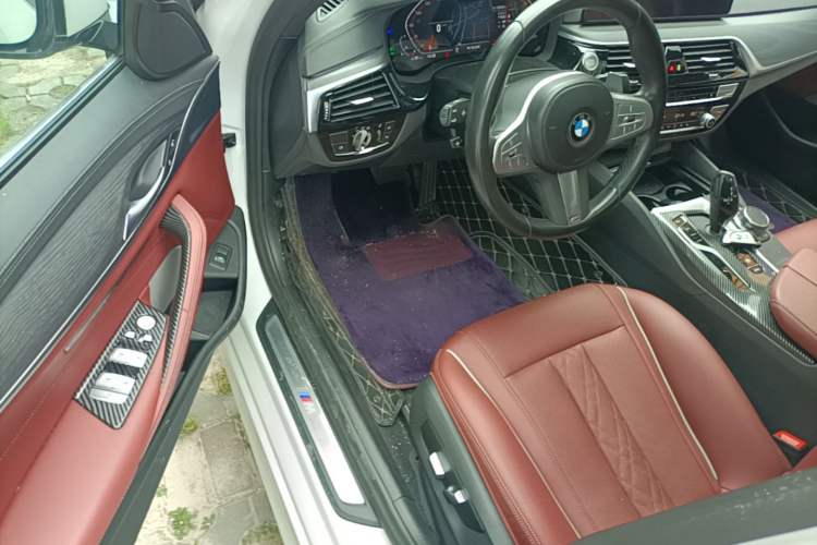 Used BMW 5 Series 2023 530Li Leading Model M Sport Package Driver Seat