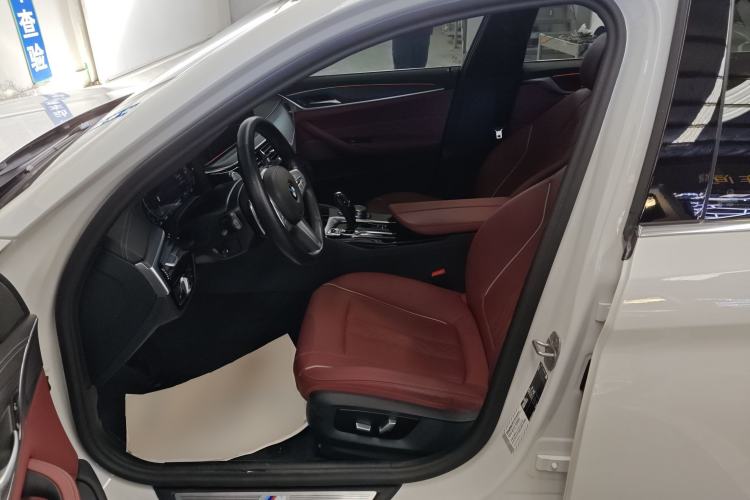 Used BMW 5 Series 2023 530Li Leading Model M Sport Package Driver Seat