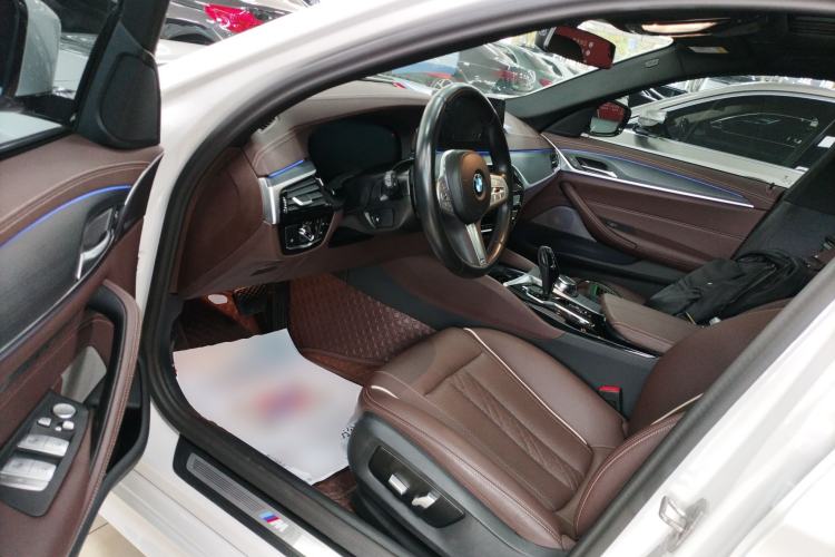Used BMW 5 Series 2023 530Li Leading Model M Sport Package Driver Seat