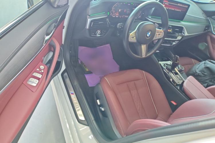 Used BMW 5 Series 2023 530Li Leading Model M Sport Package Driver Seat
