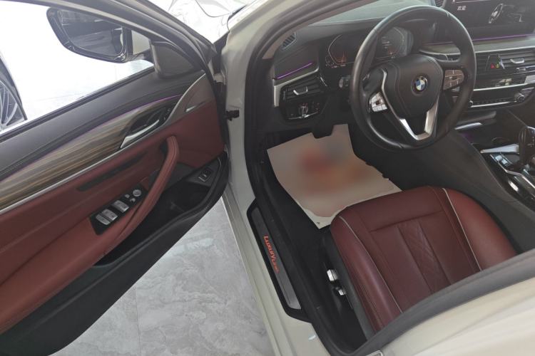 Used BMW 5 Series 2023 530Li Leading Edition Luxury Package Driver Seat