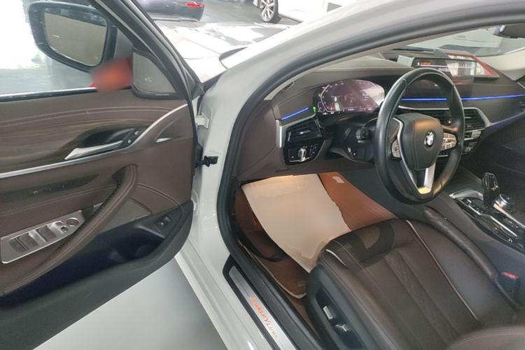 Used BMW 5 Series 2023 530Li Leading Edition Luxury Package Driver Seat