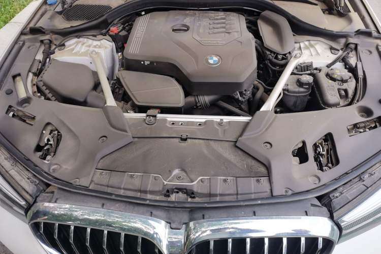 Used BMW 5 Series 2023 530Li Leading Edition Luxury Package Engine Bay