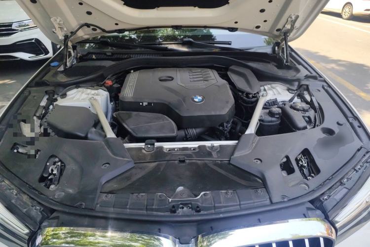 Used BMW 5 Series 2023 530Li Leading Model M Sport Package Engine Bay