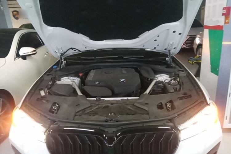 Used BMW 5 Series 2023 530Li Leading Model M Sport Package Engine Bay