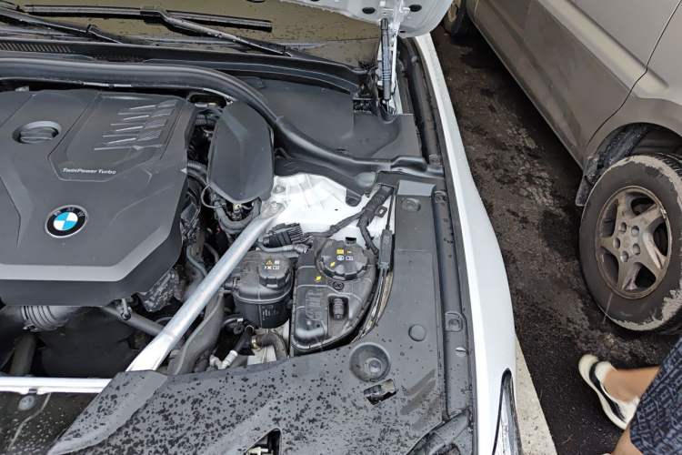 Used BMW 5 Series 2023 530Li Leading Model M Sport Package Engine Bay Left