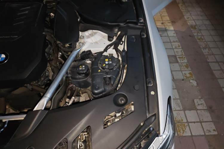 Used BMW 5 Series 2023 530Li Leading Model M Sport Package Engine Bay Left
